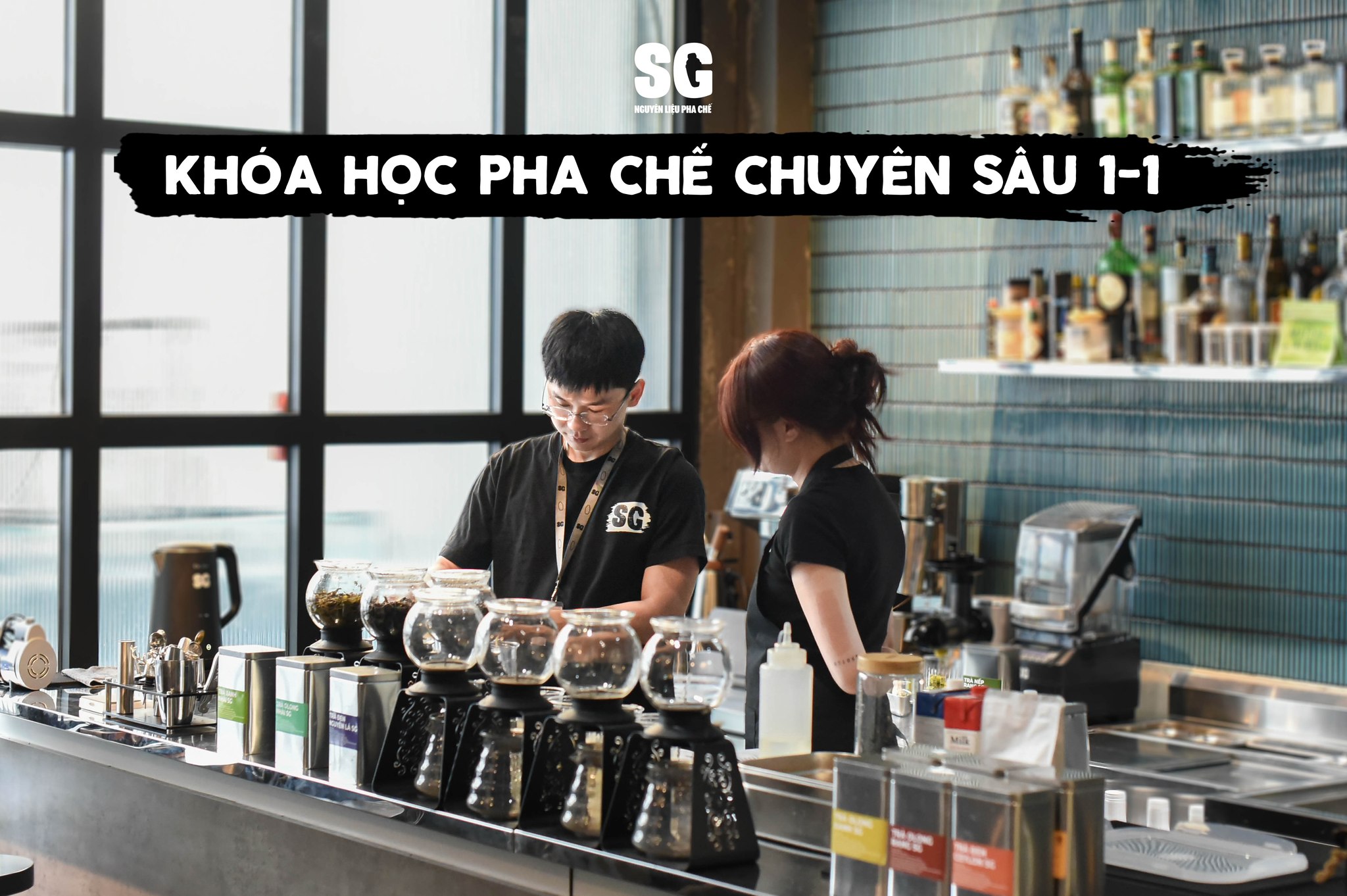  Học viên tham gia lớp 1 kèm 1 đồ uống Thái Lan, trực tiếp thực hành pha chế cùng giảng viên, nâng cao kỹ năng và hoàn thiện công thức đồ uống theo menu riêng của quán.